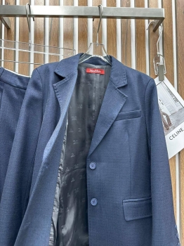 Костюм  Max Mara Артикул BMS-141679. Вид 3