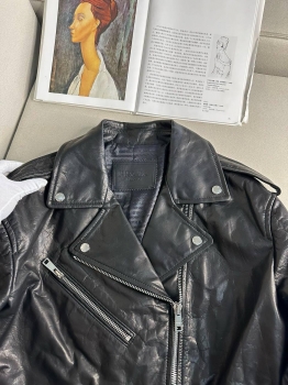 Кожаная куртка  Prada Артикул BMS-141766. Вид 2