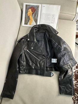 Кожаная куртка  Prada Артикул BMS-141766. Вид 3