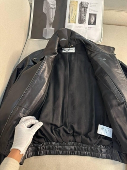 Кожаная куртка  Yves Saint Laurent Артикул BMS-141767. Вид 2
