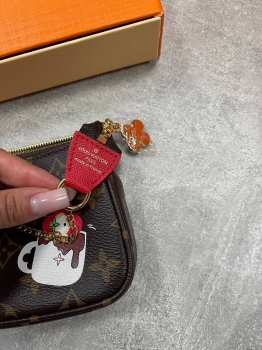 Кошелек Louis Vuitton Артикул BMS-142048. Вид 2