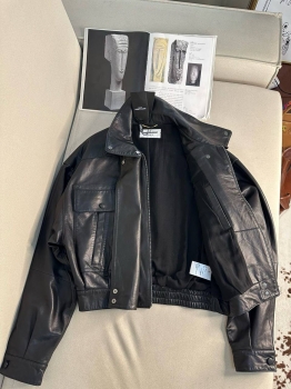 Куртка кожаная  Yves Saint Laurent Артикул BMS-142222. Вид 2