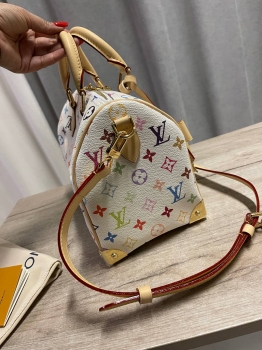 Сумка женская Louis Vuitton Артикул BMS-142267. Вид 3