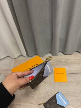Картхолдер Louis Vuitton Артикул BMS-142271. Вид 4