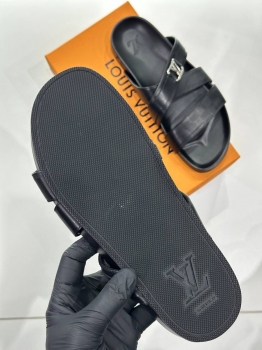 Шлепанцы Louis Vuitton Артикул BMS-142382. Вид 4