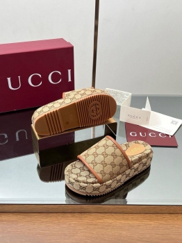 Шлепанцы  Gucci Артикул BMS-142516. Вид 3