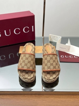 Шлепанцы  Gucci Артикул BMS-142516. Вид 1