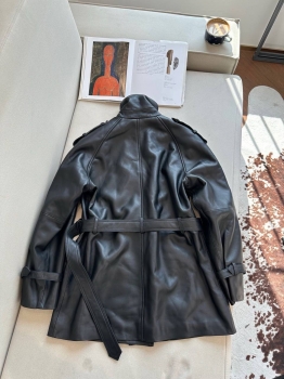  Кожаная куртка Yves Saint Laurent Артикул BMS-142741. Вид 2