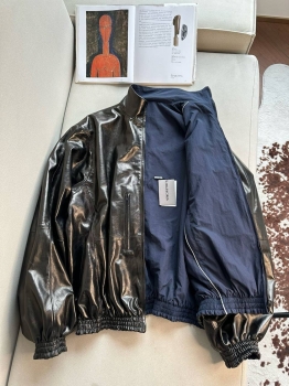 Кожаный бомбер  Balenciaga Артикул BMS-142742. Вид 2