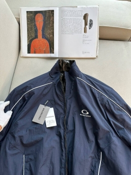 Кожаный бомбер  Balenciaga Артикул BMS-142742. Вид 3