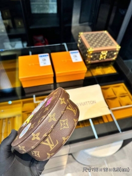 Шкатулка Louis Vuitton Артикул BMS-142831. Вид 2