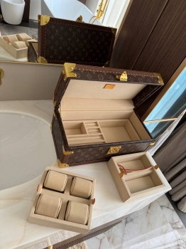 Сундук для хранения  Louis Vuitton Артикул BMS-142842. Вид 2
