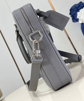 Портфель  из сафьяновой кожи Prada Артикул BMS-142925. Вид 3