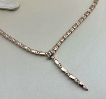Колье Serpenti Viper из розового золота  Bvlgari Артикул BMS-143035. Вид 4
