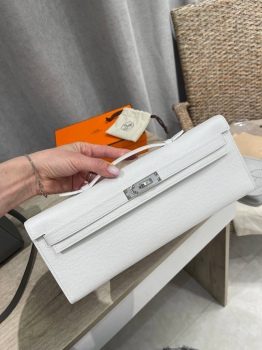 КЛАТЧ KELLY CUT,  Epsom Hermes Артикул BMS-143098. Вид 1