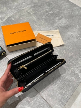 Кошелек  Louis Vuitton Артикул BMS-143142. Вид 2
