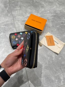 Кошелек  Louis Vuitton Артикул BMS-143141. Вид 3