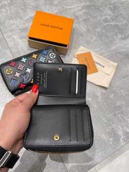 Кошелек  Louis Vuitton Артикул BMS-143141. Вид 4