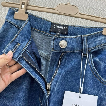 Джинсы  Chanel Артикул BMS-143154. Вид 2
