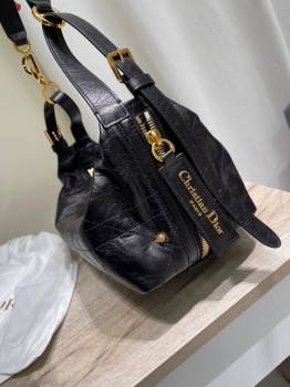 Сумка женская D-Journey из телячьей кожи с узором Flat Macrocannage Christian Dior Артикул BMS-143205. Вид 3