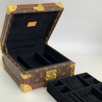 Шкатулка Joaillerie для ювелирных украшений Louis Vuitton Артикул BMS-143211. Вид 2