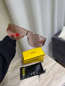 Очки  Fendi Артикул BMS-107610. Вид 4