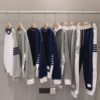 Костюм  THOM BROWNE Артикул BMS-143508. Вид 1