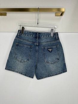Шорты Prada Артикул BMS-143659. Вид 2