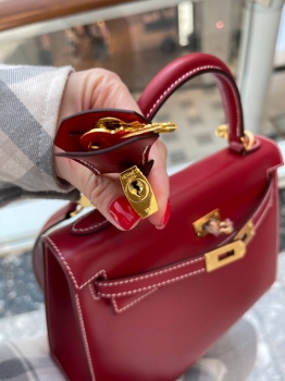 Сумка женская Kelly, 25, GHW Box leather  Hermes Артикул BMS-143772. Вид 2