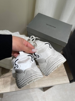 Кроссовки  Balenciaga Артикул BMS-144167. Вид 3