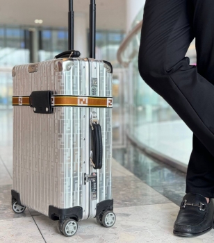 Чемодан в ручную кладь Fendi Артикул BMS-143947. Вид 2