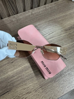 Очки  Miu Miu Артикул BMS-144006. Вид 2