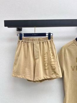 Костюм женский Louis Vuitton Артикул BMS-144110. Вид 4