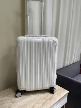 Чемодан Rimowa   Артикул BMS-144590. Вид 3