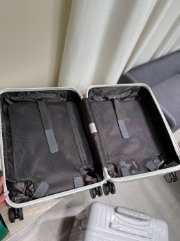 Чемодан Rimowa   Артикул BMS-144590. Вид 8