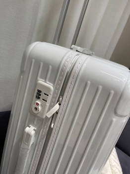 Чемодан Rimowa  Артикул BMS-144593. Вид 4