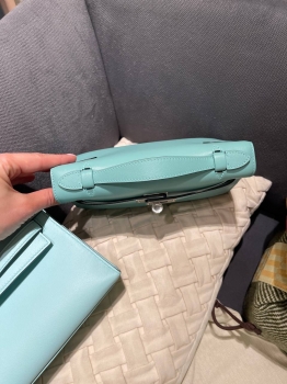 Сумка женская Kelly Pochette  Hermes Артикул BMS-144631. Вид 2