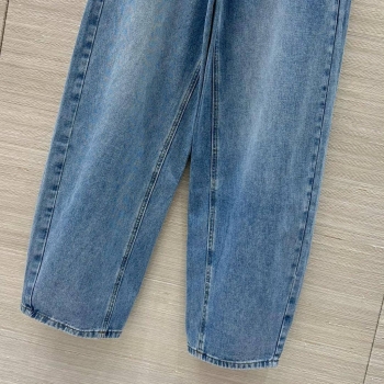 Джинсы  Miu Miu Артикул BMS-144637. Вид 3