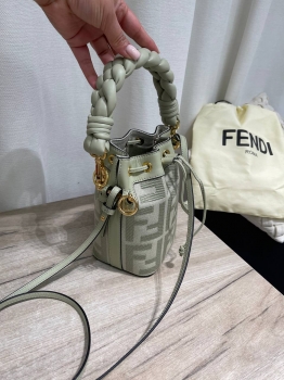 Сумка женская  Fendi Артикул BMS-144762. Вид 4
