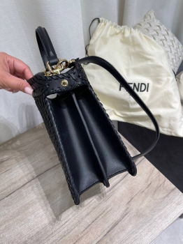 Сумка женская  Fendi Артикул BMS-144759. Вид 4