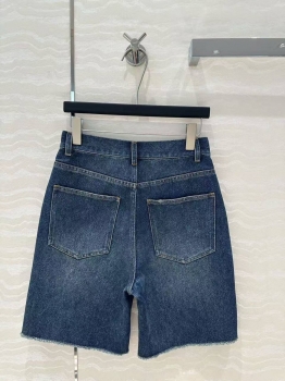 Шорты  Prada Артикул BMS-144846. Вид 4