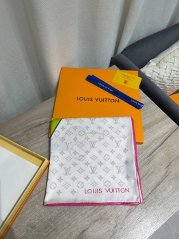 Платок Louis Vuitton Артикул BMS-144916. Вид 1