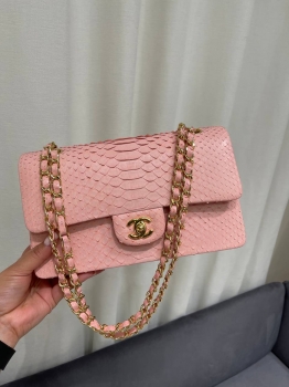 Сумка женская из натуральной кожи питона Chanel Артикул BMS-144961. Вид 1