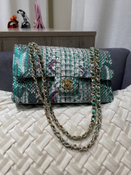 Сумка женская из натуральной кожи питона Chanel Артикул BMS-144957. Вид 1