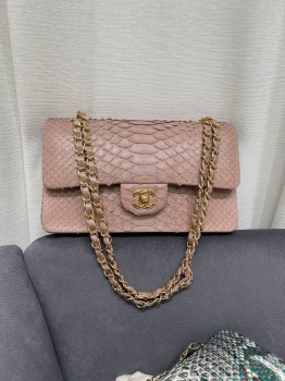 Сумка женская из натуральной кожи питона Chanel Артикул BMS-144958. Вид 1