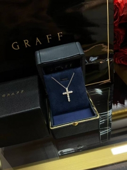 Крестик из белого золота 750 пр  Graff Артикул BMS-145913. Вид 2