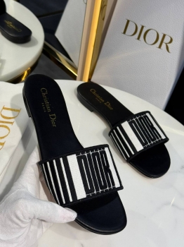 Шлепанцы  Christian Dior Артикул BMS-145426. Вид 2