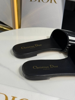 Шлепанцы  Christian Dior Артикул BMS-145426. Вид 3