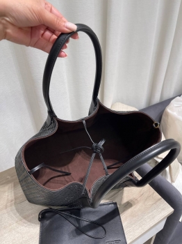 Сумка женская Bottega Veneta Артикул BMS-145445. Вид 4
