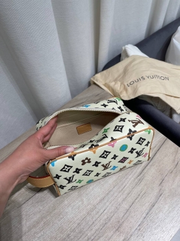 Косметичка Louis Vuitton Артикул BMS-145455. Вид 4